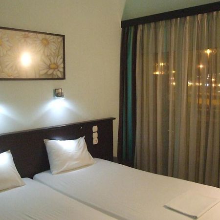 Hotel Georgios Rio Esterno foto